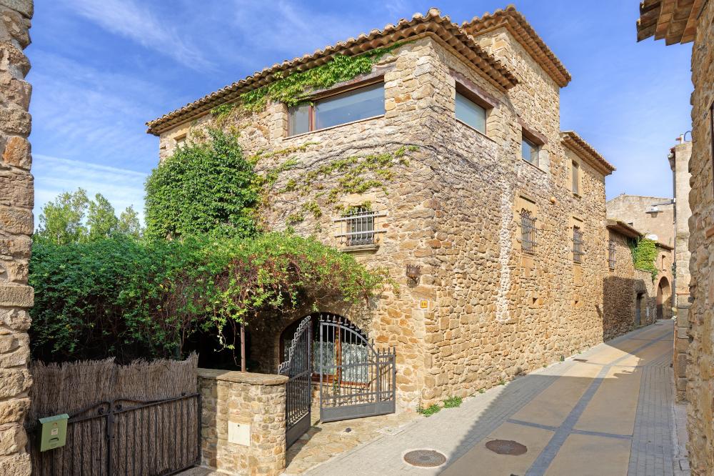 1505 CAN RECÓ - Casavells - Baix Empordá Maison de village  Corçà